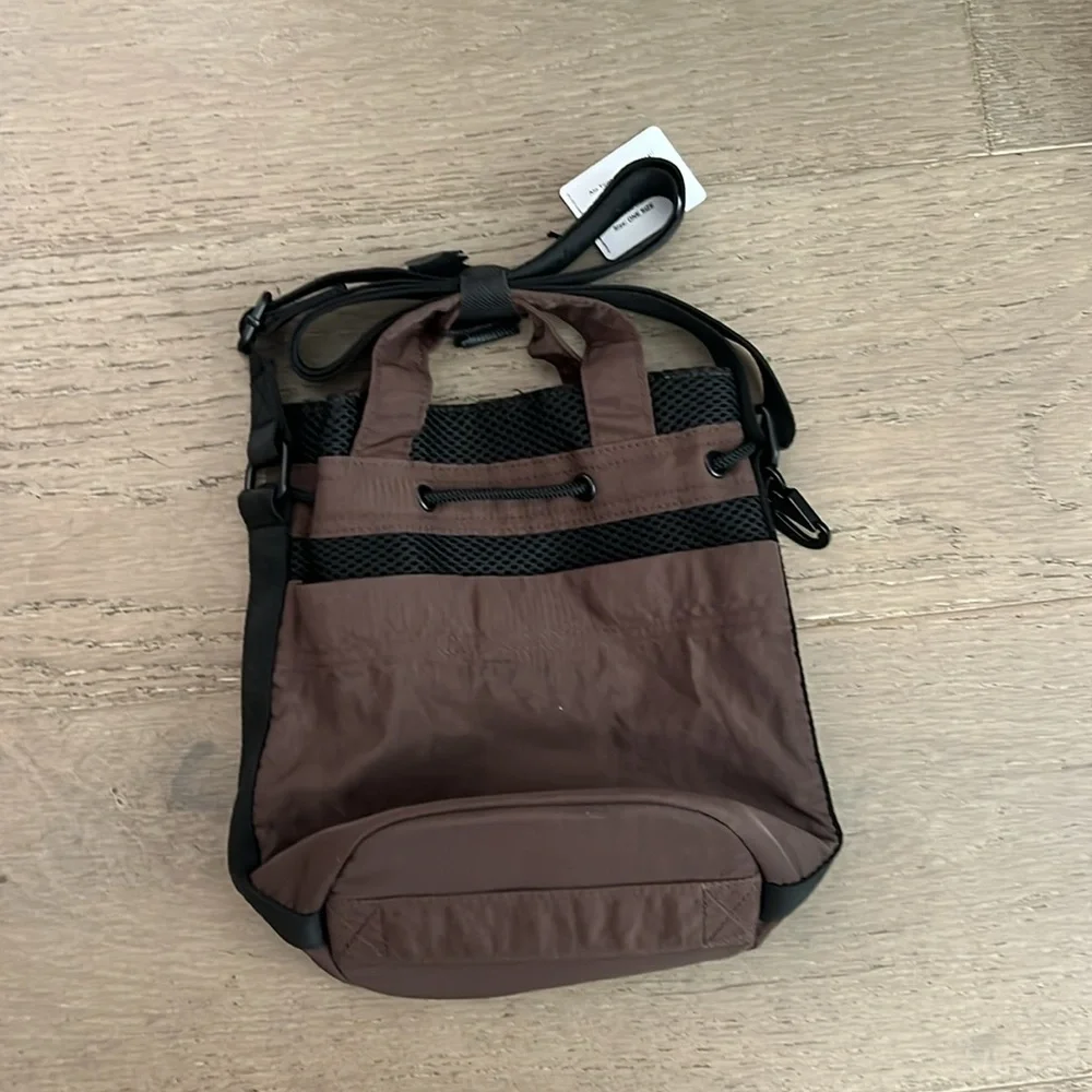 ALO Yoga brand new